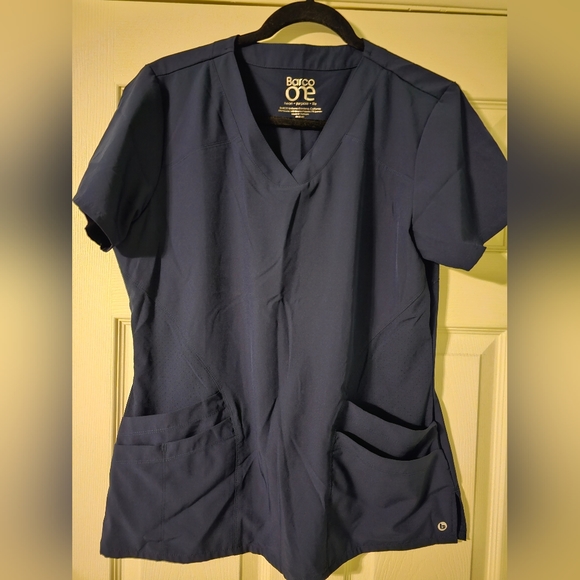 Barco Scrub Top - Picture 1 of 3